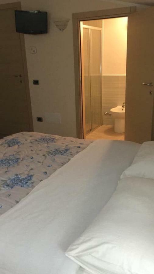 Le Gatte Bed and Breakfast Eboli Eksteriør billede